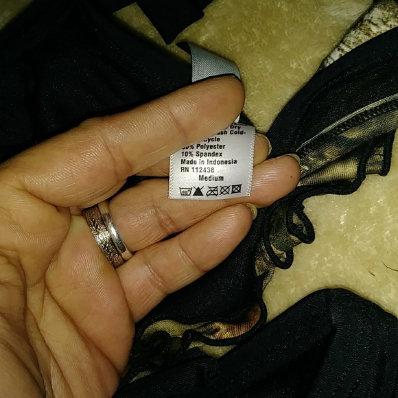 Bikini - Picture 2 of 4